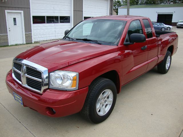 2007 Dodge Dakota SLT 4-door 4WD