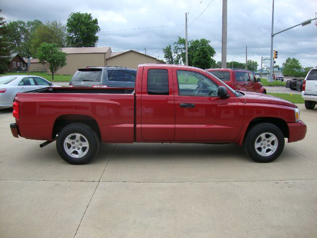 2007 Dodge Dakota SLT 4-door 4WD
