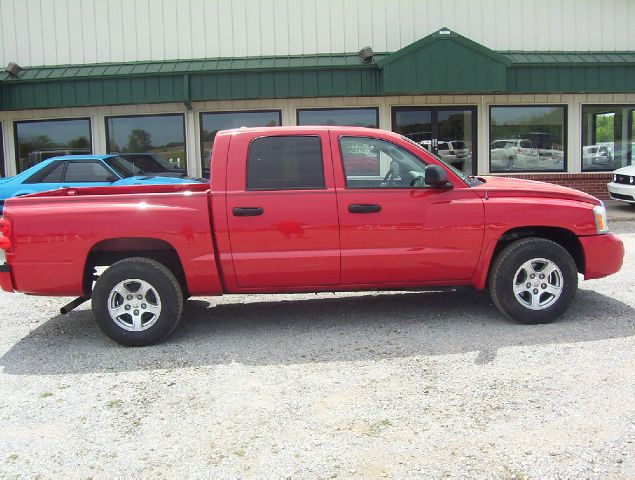 2007 Dodge Dakota LS ES