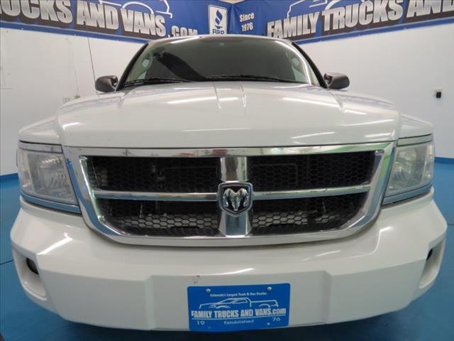2008 Dodge Dakota 2005 4dr Sdn SE 3.0L Quattro A