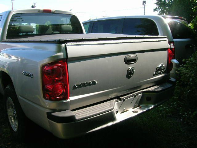 2009 Dodge Dakota 3500 SLT Quad Cab 4 X