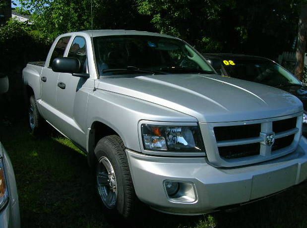 2009 Dodge Dakota 3500 SLT Quad Cab 4 X