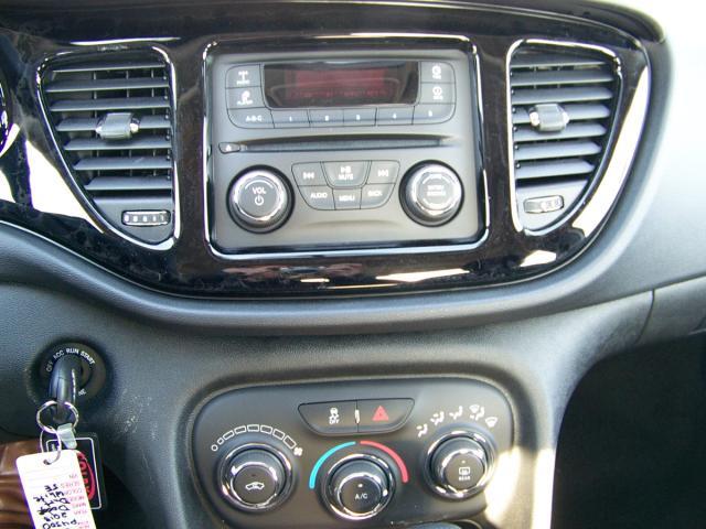 2013 Dodge Dart 4dr Sdn Touring Signature RWD