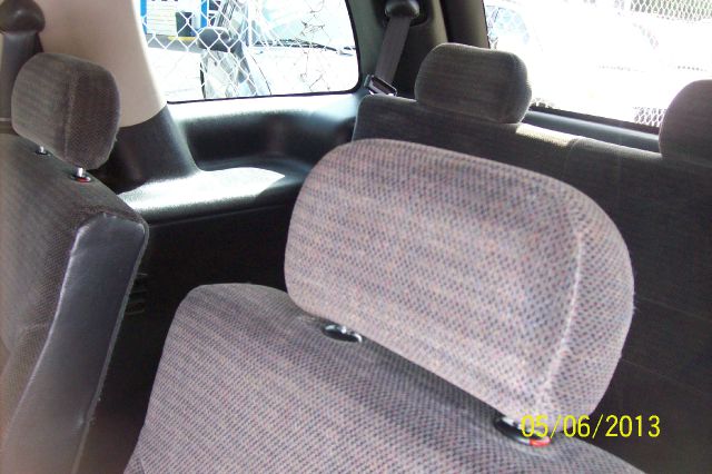 2001 Dodge Durango Ram 3500 Diesel 2-WD