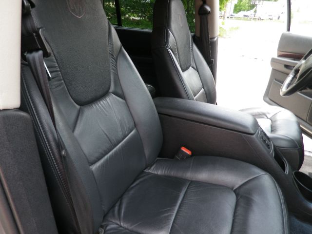 2001 Dodge Durango Ram 3500 Diesel 2-WD