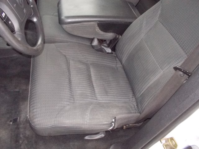 2002 Dodge Durango Wolfsburg Edition Sedan