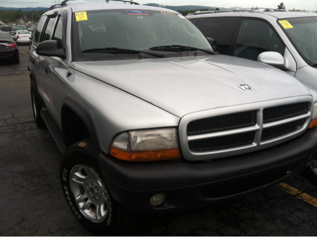 2003 Dodge Durango Wolfsburg Edition Sedan