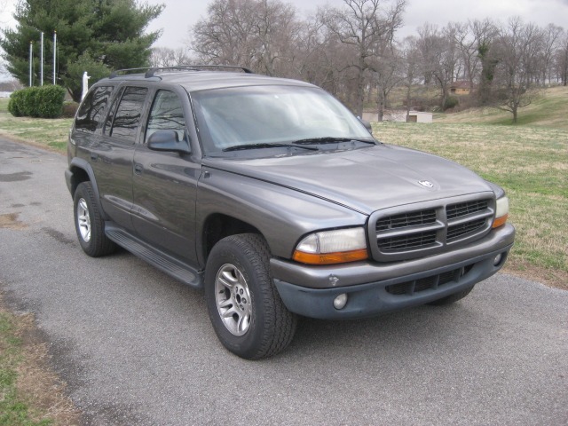 2003 Dodge Durango Wolfsburg Edition Sedan