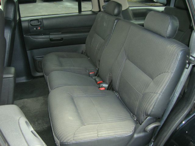 2003 Dodge Durango Wolfsburg Edition Sedan