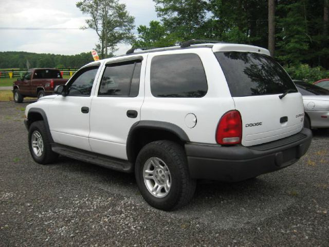 2003 Dodge Durango Wolfsburg Edition Sedan