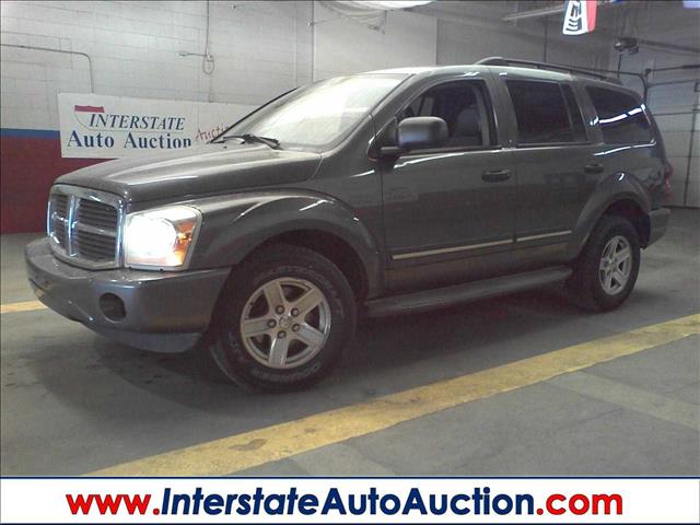 2004 Dodge Durango Yaris Sedan