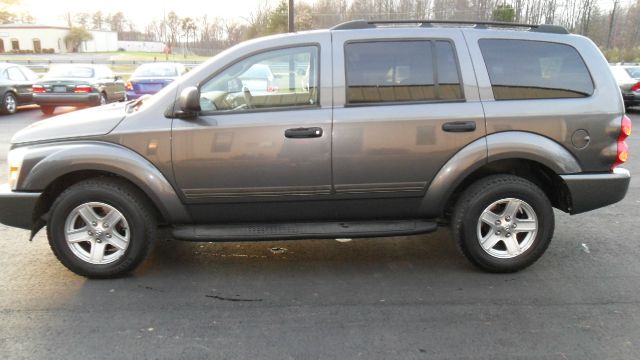 2004 Dodge Durango Wagon SE