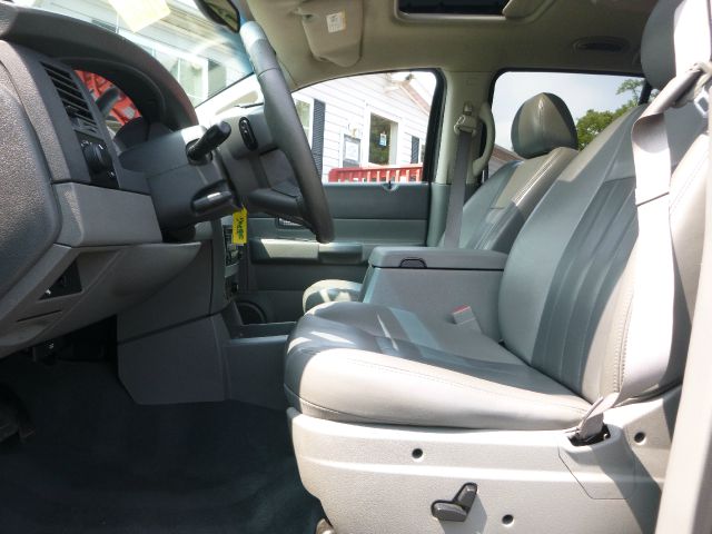 2004 Dodge Durango GLS 4 Dr Sedan FWD