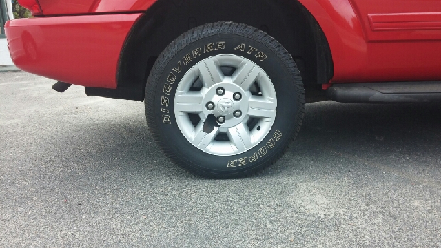 2004 Dodge Durango Wagon SE