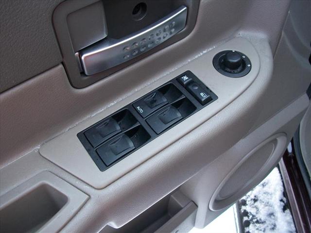 2004 Dodge Durango SLT