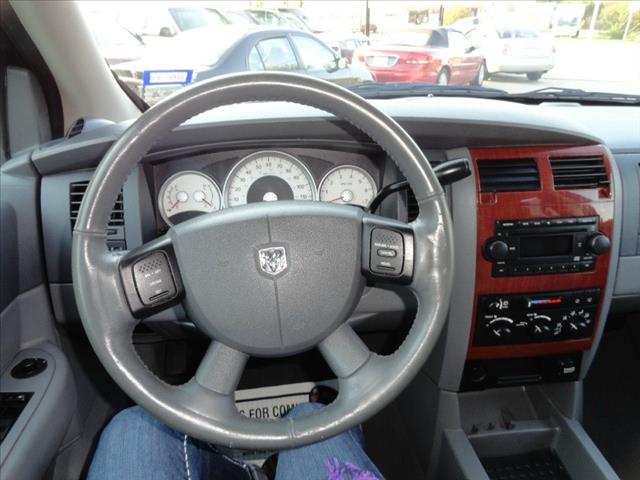 2005 Dodge Durango Lx-v6