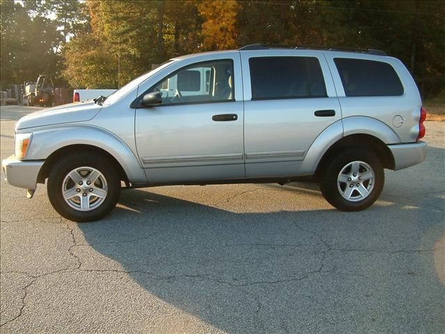 2005 Dodge Durango Wagon SE