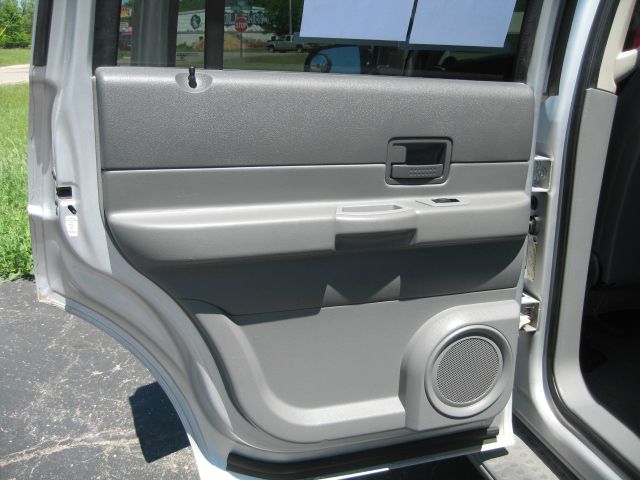 2005 Dodge Durango Wolfsburg Edition Sedan