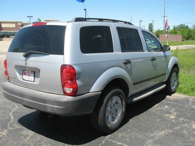 2005 Dodge Durango Wolfsburg Edition Sedan