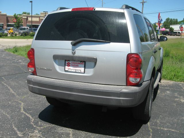 2005 Dodge Durango Wolfsburg Edition Sedan