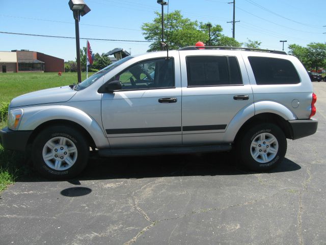 2005 Dodge Durango Wolfsburg Edition Sedan