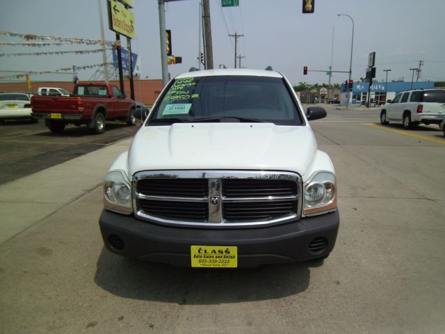 2005 Dodge Durango FWD Van