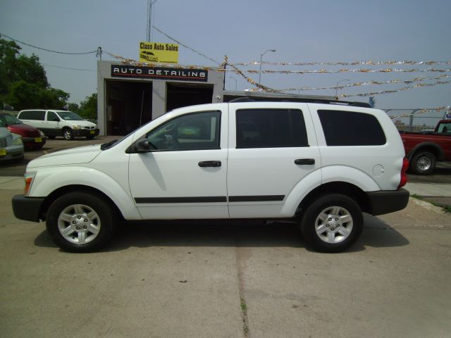 2005 Dodge Durango FWD Van