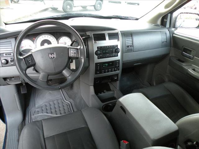 2005 Dodge Durango SLT 25