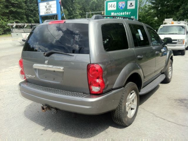2005 Dodge Durango Wagon SE
