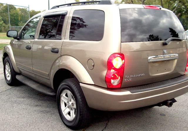 2005 Dodge Durango Wagon SE