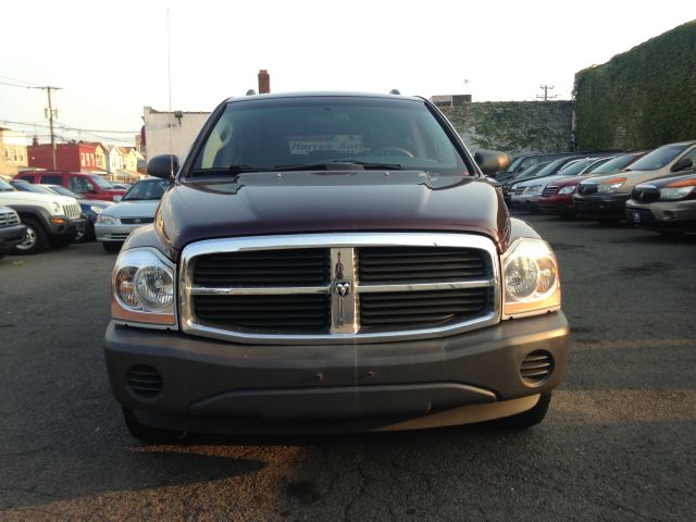 2005 Dodge Durango Wolfsburg Edition Sedan
