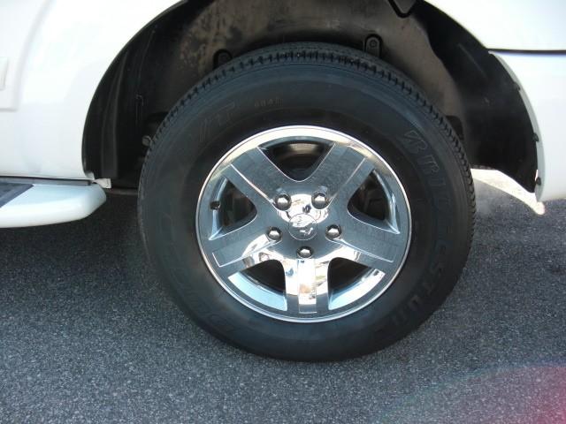 2005 Dodge Durango SLT 25