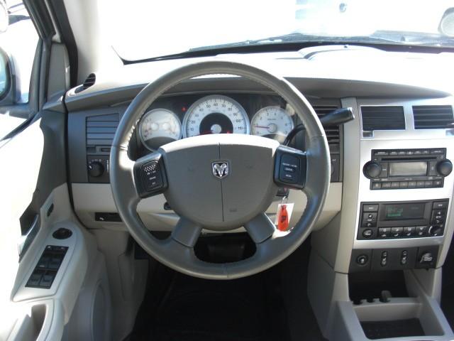 2005 Dodge Durango SLT 25