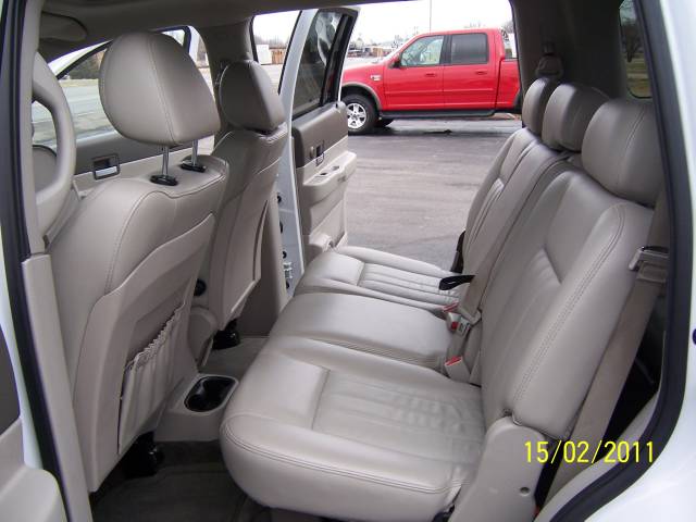 2005 Dodge Durango SLT 25