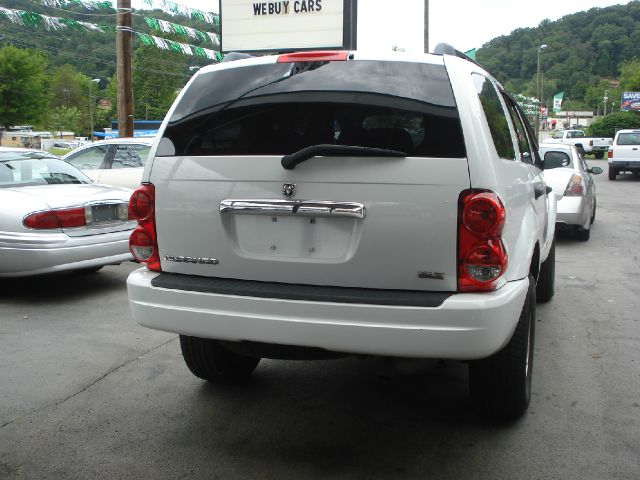2005 Dodge Durango Wagon SE