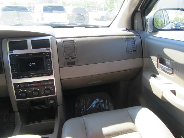 2005 Dodge Durango Unknown