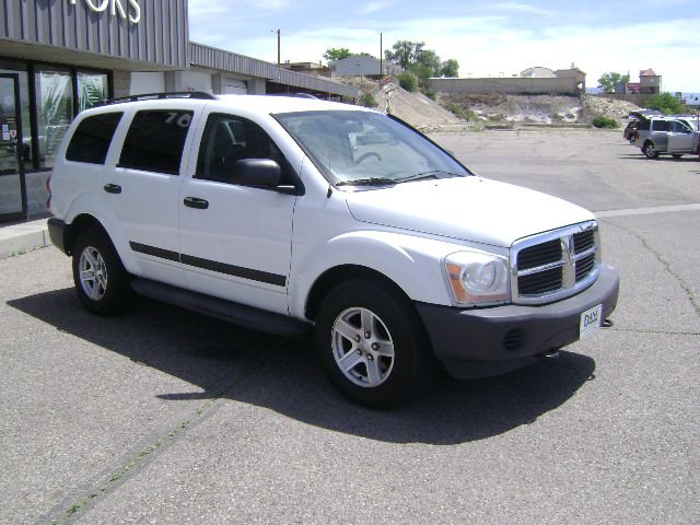 2006 Dodge Durango Wolfsburg Edition Sedan