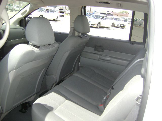 2006 Dodge Durango Wolfsburg Edition Sedan