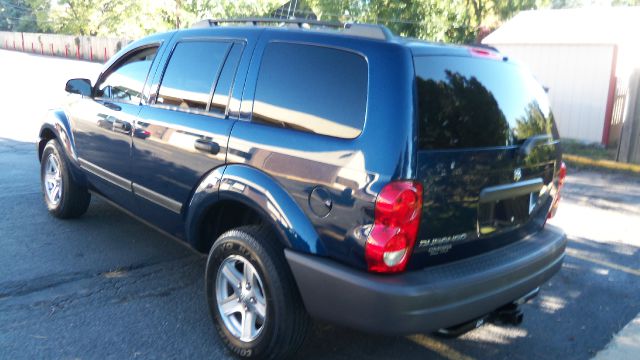 2006 Dodge Durango Wolfsburg Edition Sedan