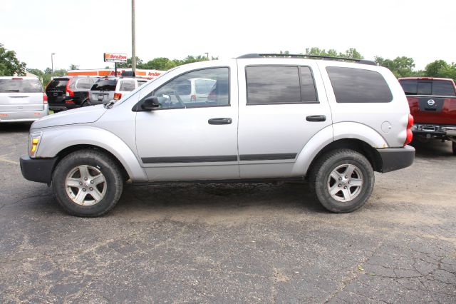 2006 Dodge Durango Wolfsburg Edition Sedan