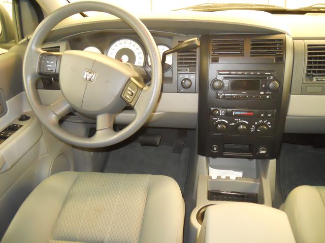 2007 Dodge Durango Wolfsburg Edition Sedan