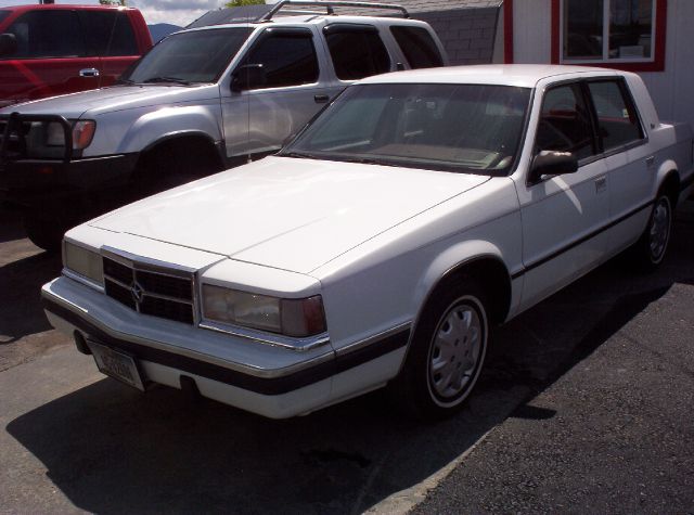 1993 Dodge Dynasty Base