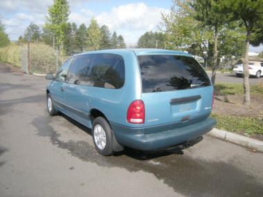 1996 Dodge Grand Caravan SE