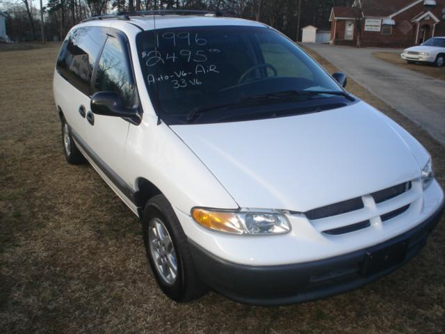 1996 Dodge Grand Caravan SE