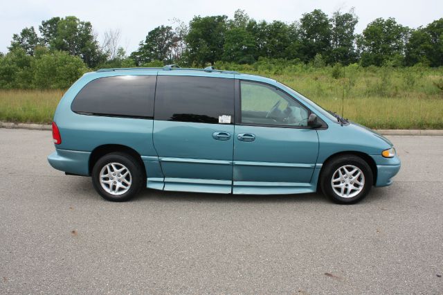 1998 Dodge Grand Caravan SE