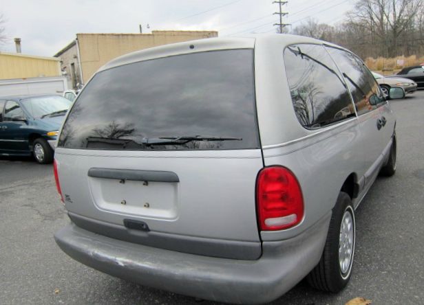 1998 Dodge Grand Caravan SE