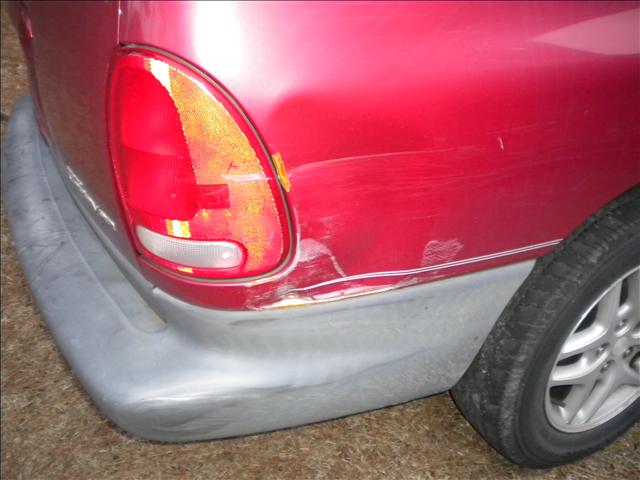 1998 Dodge Grand Caravan SE