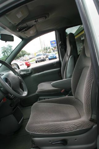 1999 Dodge Grand Caravan SE
