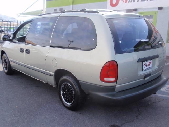 1999 Dodge Grand Caravan Base