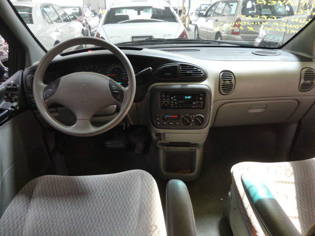 1999 Dodge Grand Caravan 1986 Nissan